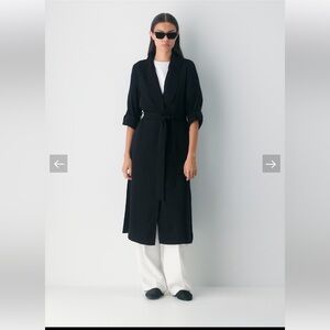 Babaton Kahlo Robe - Studio Drape